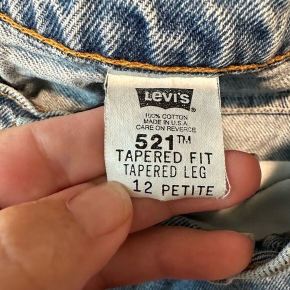 Vintage 1990’s Women’s 521 Levi’s Tapered Fit Jeans 12P 30x27 High Rise Mom Jean - Picture 4 of 9